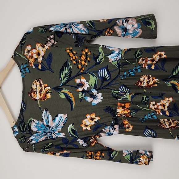 Beeuniq Women's Dress - Picture 4 of 5